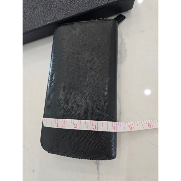 Prada Long Wallet Giftable Condition w box Black - Picture 10 of 10